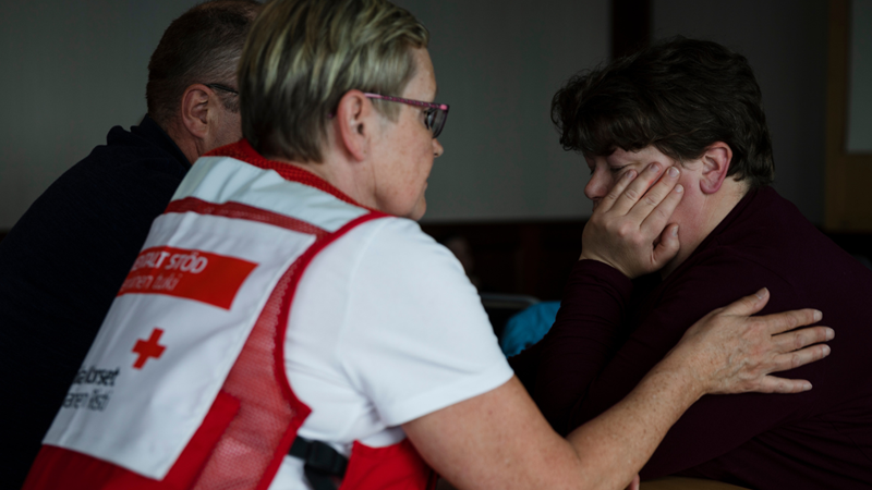 Apua Suomessa: ”Ilman Punaisen Ristin apua olisimme olleet tyhjän päällä." 