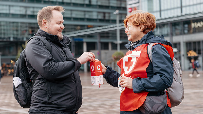 Nälkäpäivän lipaskeräykseen lahjoitettiin 760 000 euroa – apua hädänalaisille Suomessa ja maailmalla